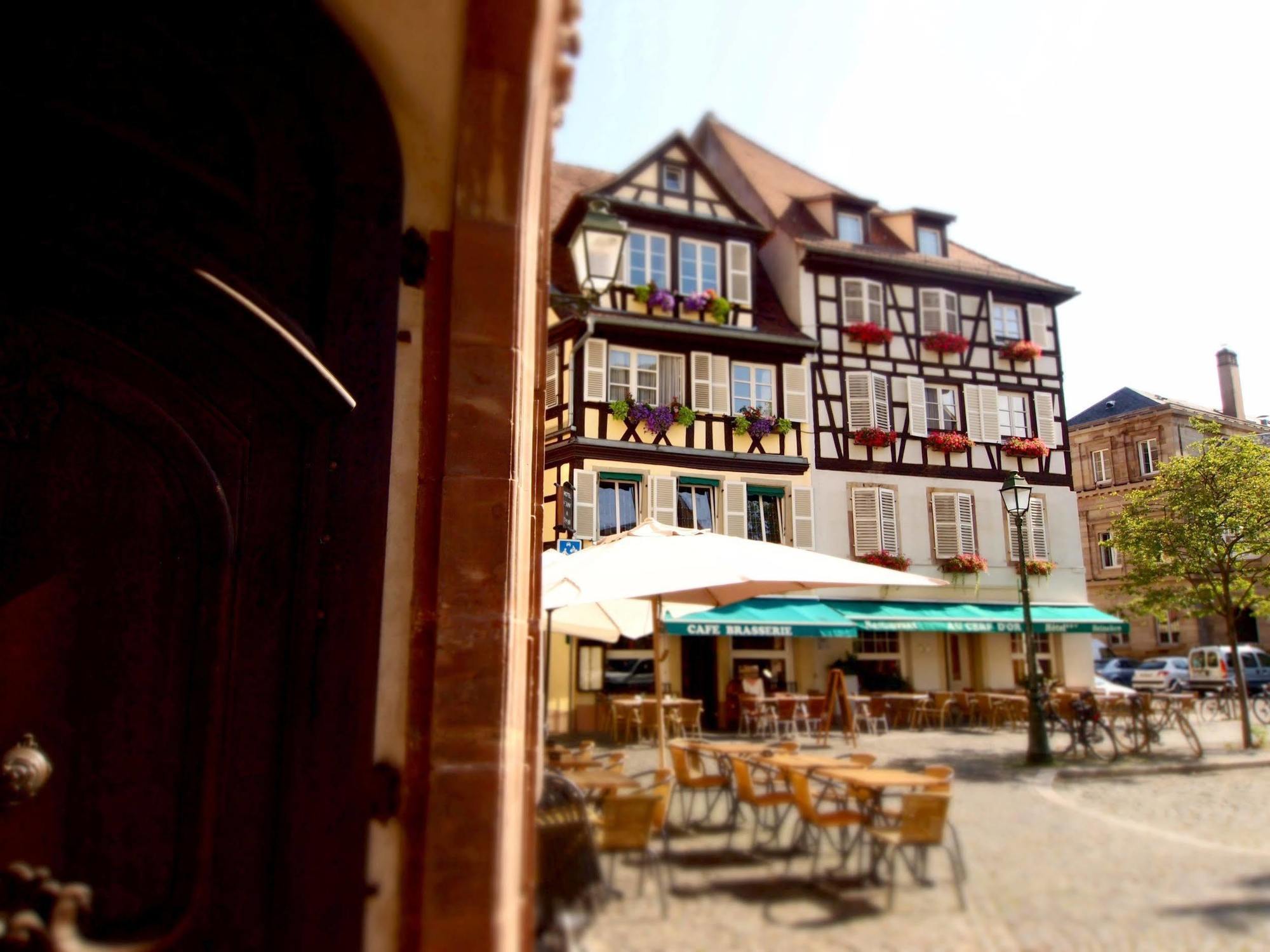 Logis Hotel Restaurant Au Cerf D'Or Štrasburk Exteriér fotografie